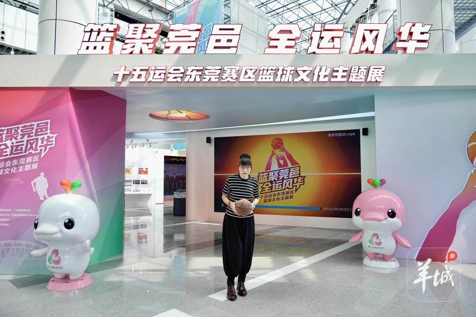 妥有序举行, 多场测试赛, 场馆举行